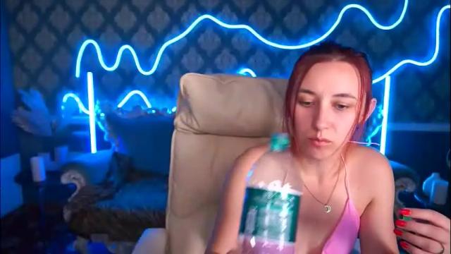 Image 4 of roxy_rayy Stream on Chaturbate on 1 month ago