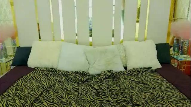 Image 11 of roxy_rayy Stream on Chaturbate on 1 month ago
