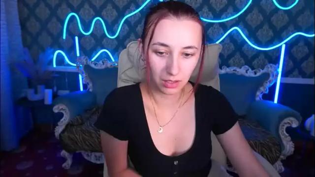 Image 4 of roxy_rayy Stream on Chaturbate on 1 month ago