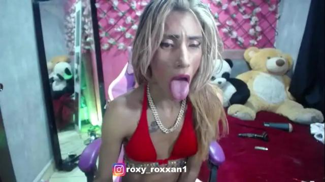 Image 2 of roxy_roxxan Stream on Chaturbate on 1 month ago