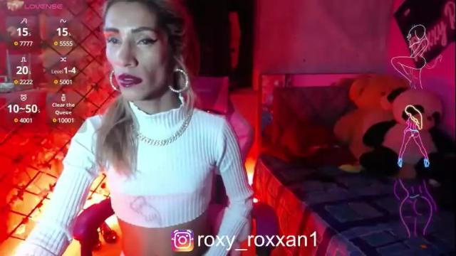 Image 2 of roxy_roxxan Stream on Chaturbate on 1 month ago
