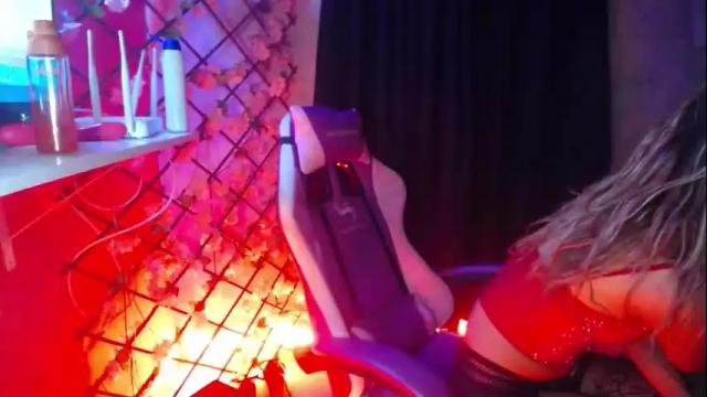 Image 2 of roxy_roxxan Stream on Chaturbate on 1 month ago