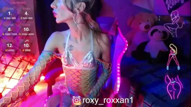 Image 11 of roxy_roxxan Stream on Chaturbate on 1 month ago