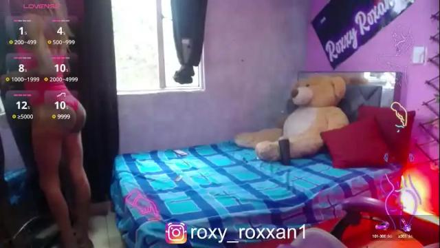 Image 2 of roxy_roxxan Stream on Chaturbate on 1 month ago