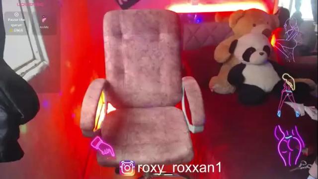 Image 7 of roxy_roxxan Stream on Chaturbate on 21 days ago