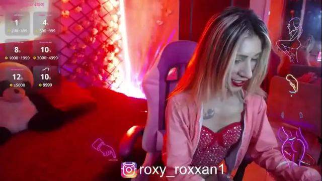 Image 3 of roxy_roxxan Stream on Chaturbate on 15 days ago