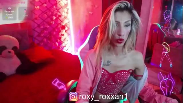 Image 6 of roxy_roxxan Stream on Chaturbate on 15 days ago