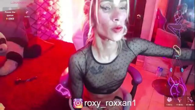 Image 11 of roxy_roxxan Stream on Chaturbate on 13 days ago