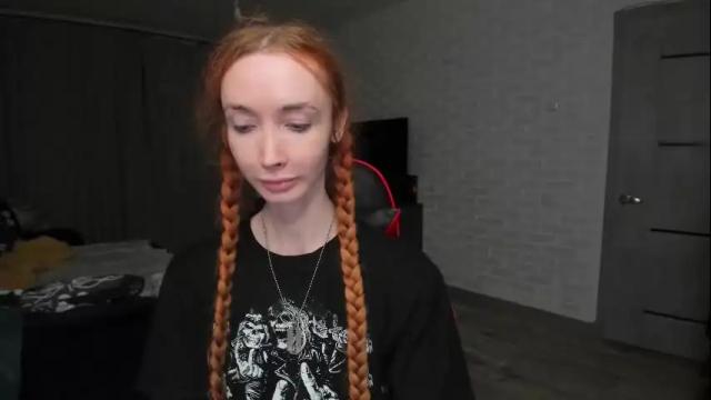 Image 4 of roxy_silver Stream on Chaturbate on 26 days ago