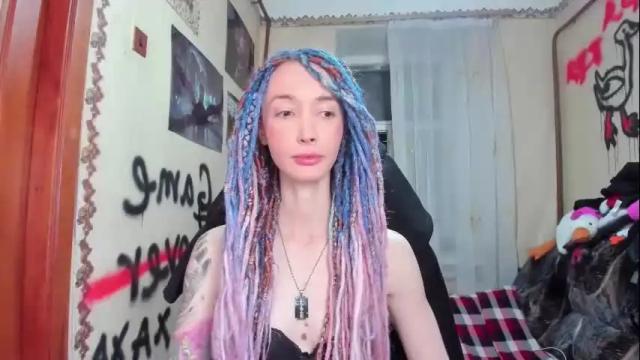 Image 2 of roxy_silver Stream on Chaturbate on 16 days ago