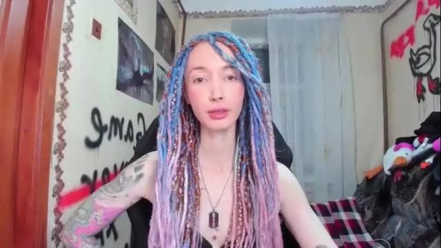 Image 4 of roxy_silver Stream on Chaturbate on 16 days ago