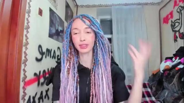 Image 8 of roxy_silver Stream on Chaturbate on 16 days ago