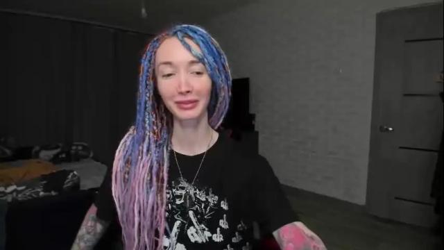 Image 4 of roxy_silver Stream on Chaturbate on 6 days ago