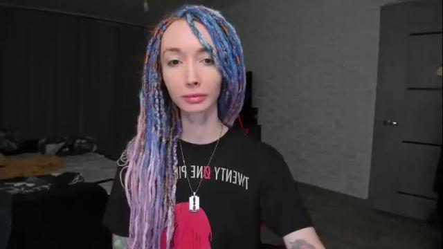 Image 2 of roxy_silver Stream on Chaturbate on 2 days ago
