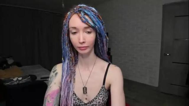 Image 3 of roxy_silver Stream on Chaturbate on 3 months ago