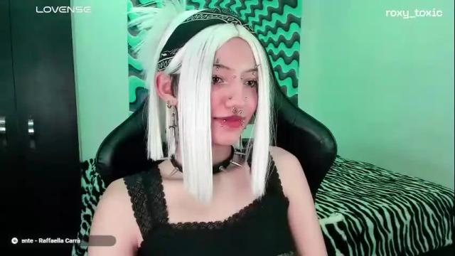 Thumbnail 3, roxy_toxic's Stream at Chaturbate, 5 months ago