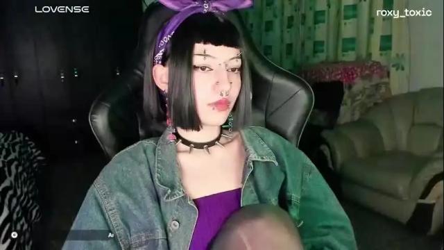 Thumbnail 3, roxy_toxic's Stream at Chaturbate, 4 months ago