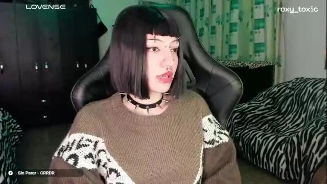 Thumbnail 1, roxy_toxic's Stream at Chaturbate, 4 months ago