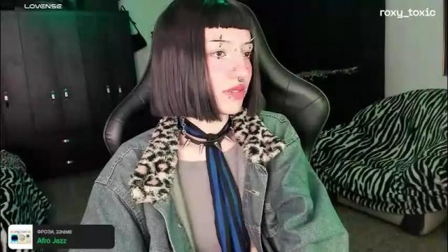 Image 10 of roxy_toxic Stream on Chaturbate on 2 months ago