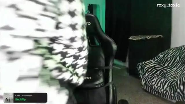 Image 3 of roxy_toxic Stream on Chaturbate on 2 months ago