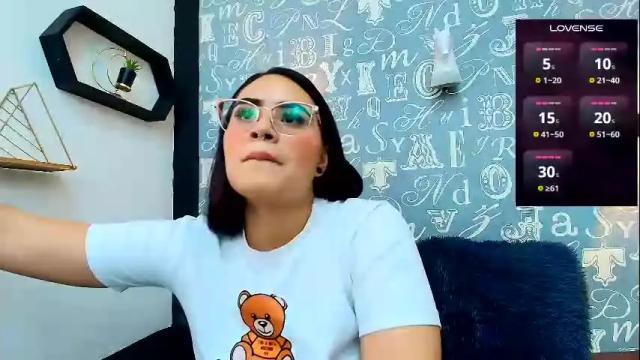 Thumbnail 1, roxyandclhoe's Stream at Chaturbate, 7 months ago