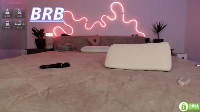 Image 11 of roxybentz Stream on Chaturbate on 13 months ago