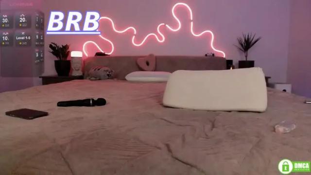 Image 6 of roxybentz Stream on Chaturbate on 13 months ago