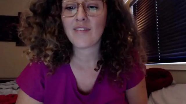 Image 4 of roxyrolla Stream on Chaturbate on 22 months ago