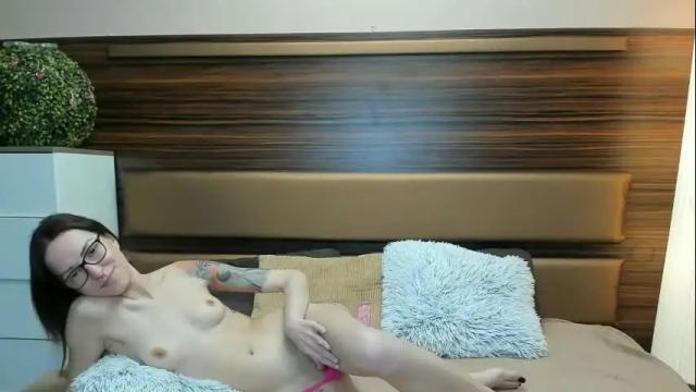 Image 2 of roxysnowx Stream on Chaturbate on 6 days ago