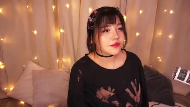 Image 8 of roxysuh Stream on Chaturbate on 19 months ago