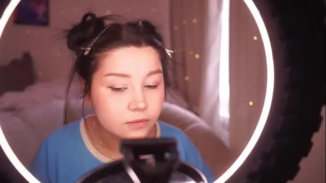 Image 6 of roxysuh Stream on Chaturbate on 29 days ago
