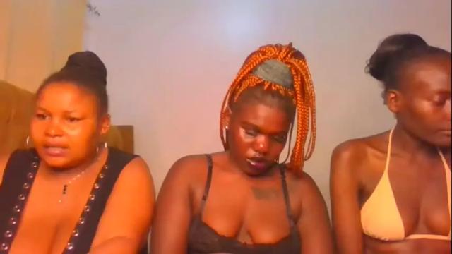 Image 10 of royal_goddes Stream on Chaturbate on 16 days ago