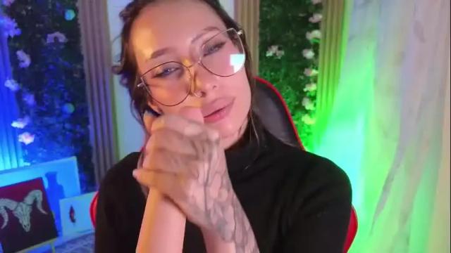 Image 12 of rozetay Stream on Chaturbate on 19 days ago
