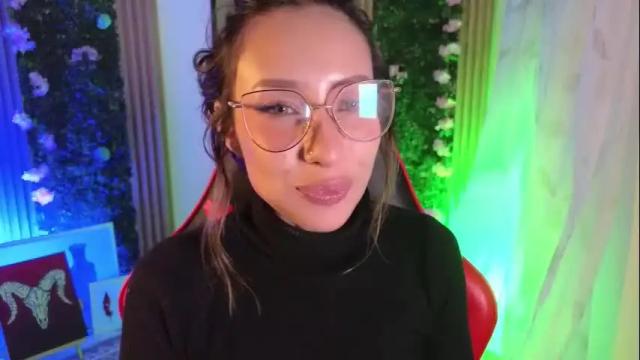Image 8 of rozetay Stream on Chaturbate on 19 days ago