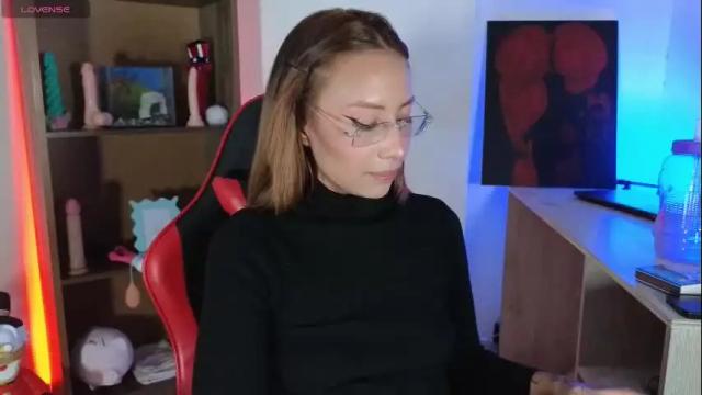 Image 6 of rozetay Stream on Chaturbate on 6 months ago