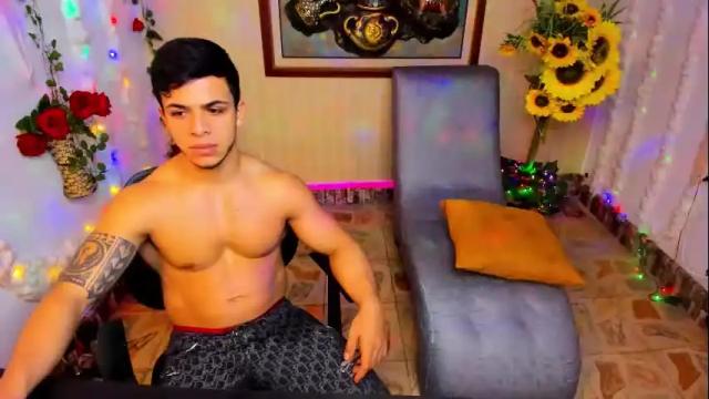 Image 2 of rrmodelsstars Stream on Chaturbate on 1 month ago