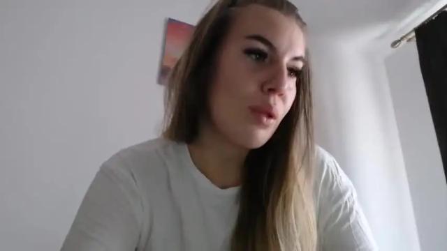 Image 2 of rrroxbabe Stream on Chaturbate on 20 months ago
