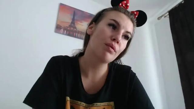 Image 12 of rrroxbabe Stream on Chaturbate on 17 months ago