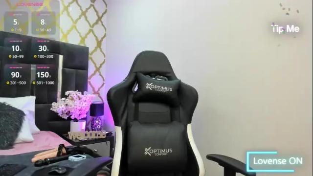 Image 2 of rubby_taylor Stream on Chaturbate on 1 month ago