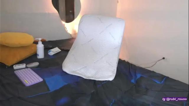 Image 2 of rubi_rouss Stream on Chaturbate on 2 months ago