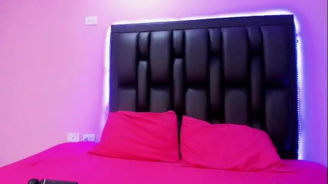 Image 3 of rubi_sharqui Stream on Chaturbate on 2 months ago