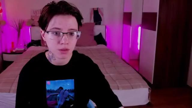 Image 2 of rubie_smith Stream on Chaturbate on 16 months ago
