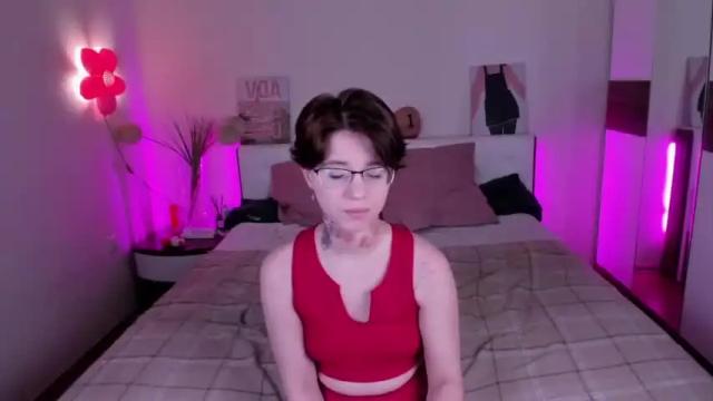 Image 2 of rubie_smith Stream on Chaturbate on 16 months ago