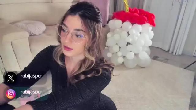 Image 11 of rubijasper18 Stream on Chaturbate on 5 months ago