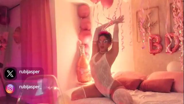 Image 10 of rubijasper18 Stream on Chaturbate on 5 months ago