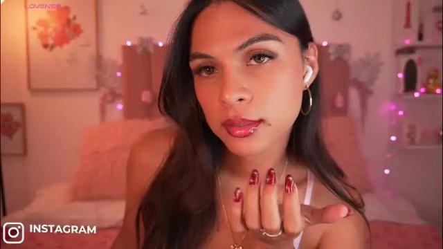 Image 2 of rubioberli Stream on Chaturbate on 20 days ago