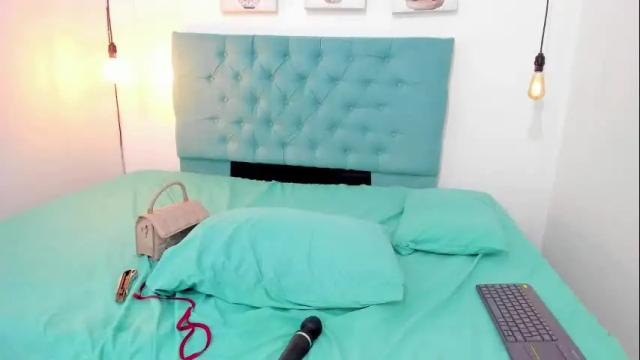 Image 10 of rubiroose Stream on Chaturbate on 2 months ago