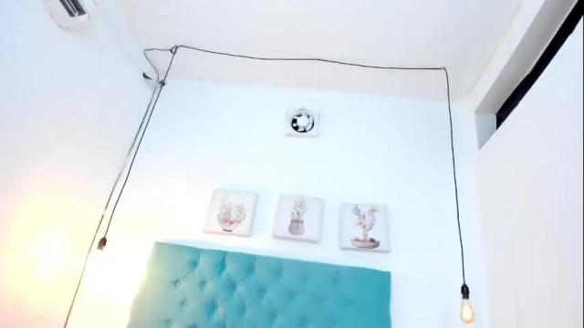 Image 8 of rubiroose Stream on Chaturbate on 23 days ago