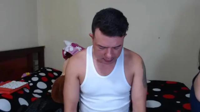 Image 2 of ruby_and_aron Stream on Chaturbate on 22 months ago