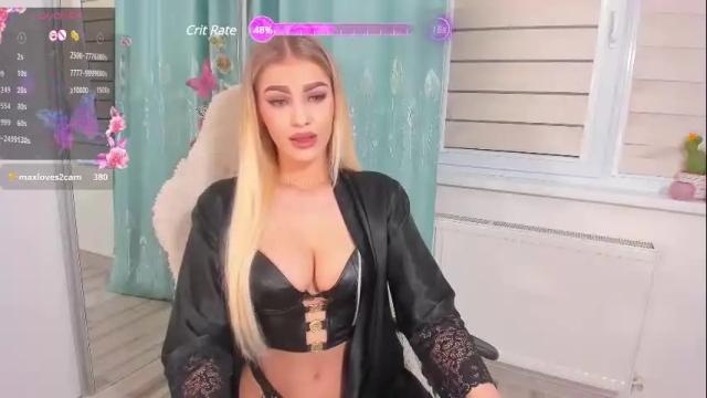 Image 3 of ruby_blaze77 Stream on Chaturbate on 8 months ago